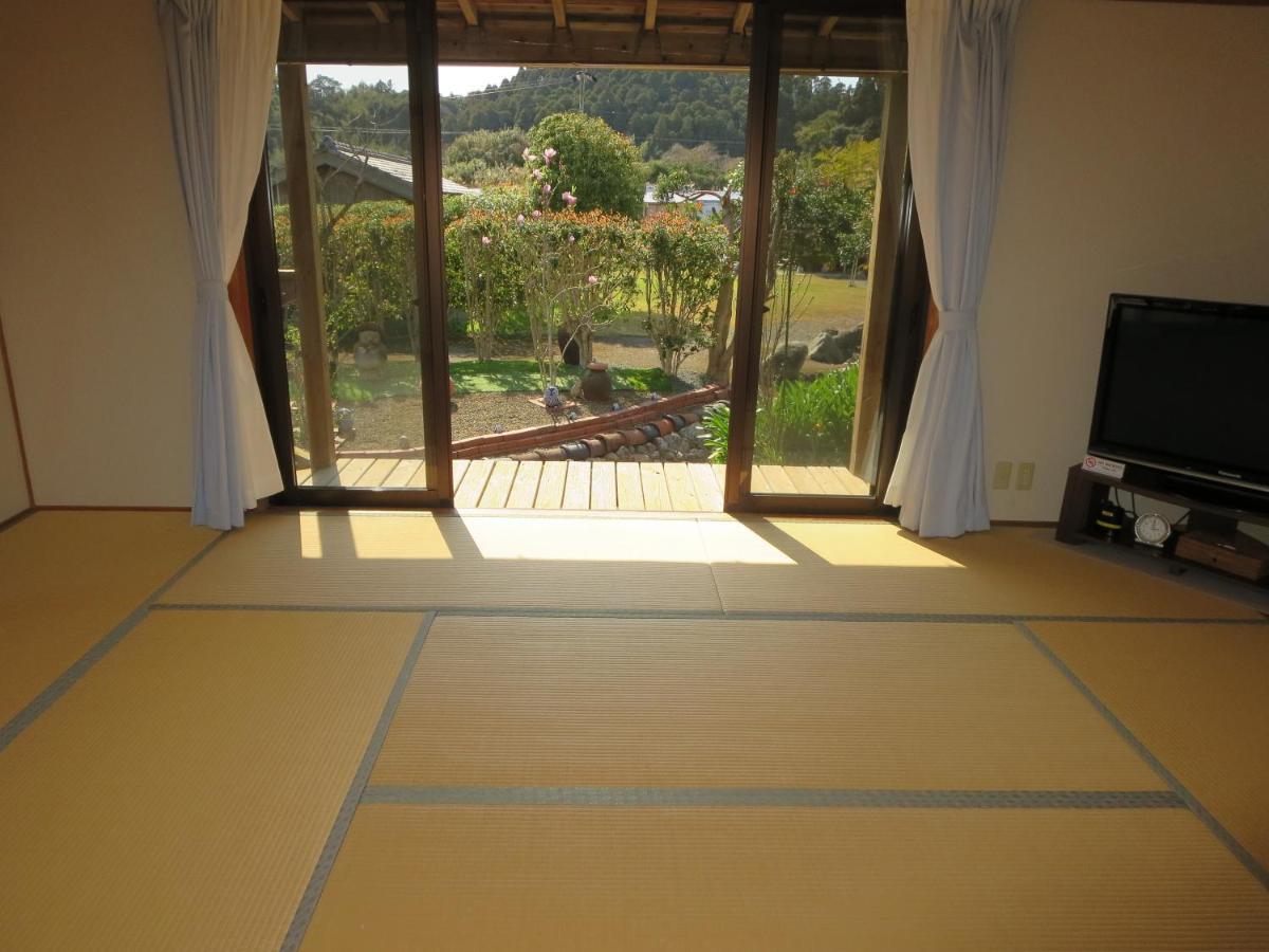 Guesthouse Suzukaze Shibushi Exteriör bild